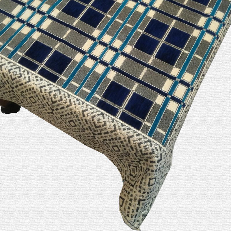 Chenille Geometric Pattren Centre Table Cover 