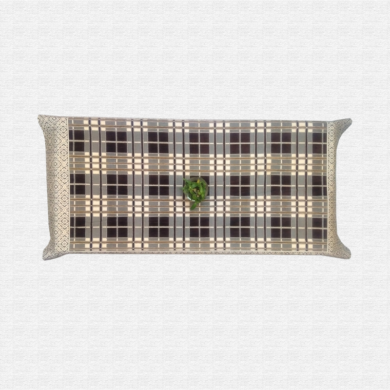 Chenille Geometric Pattren Centre Table Cover 